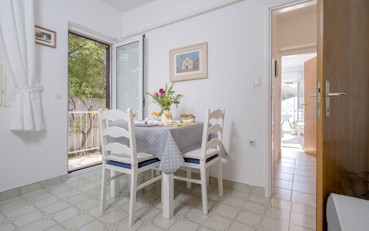 Apartments Margita Hvar Town Room photo