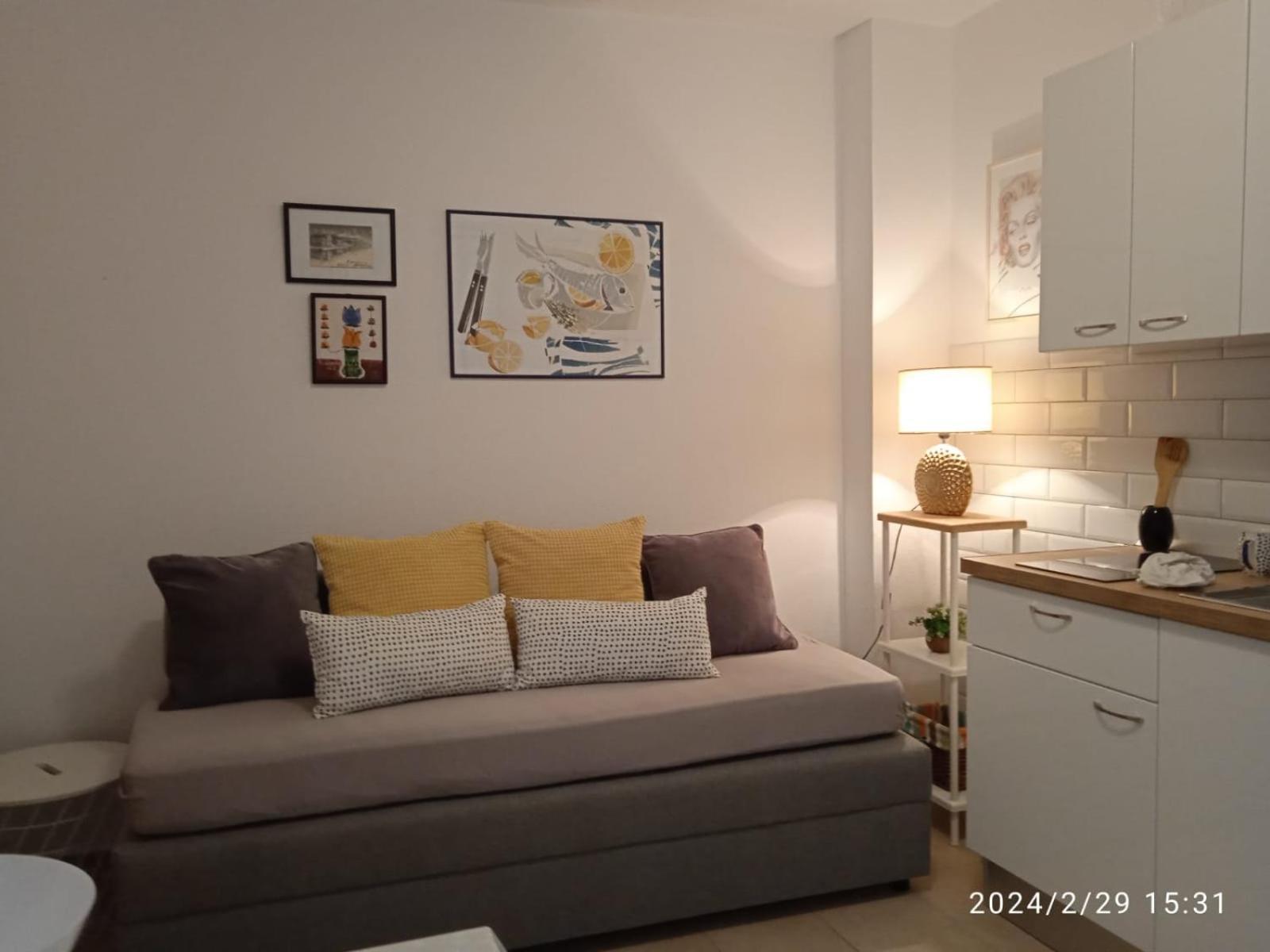 Apartments Margita Hvar Town Exterior photo