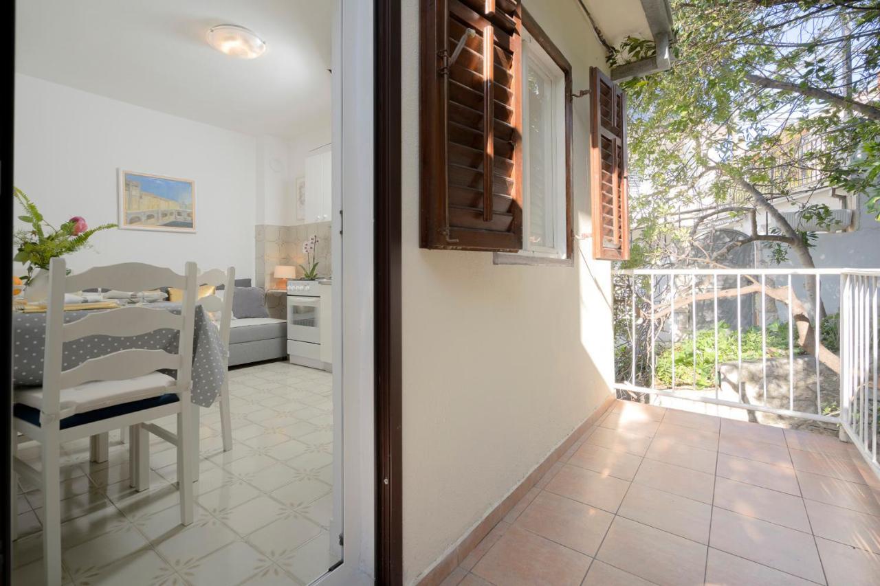 Apartments Margita Hvar Town Exterior photo